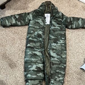 Gap boys bunting winter suit 18-24 mo.